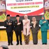 Bupati Kampar Ahmad Yuzar Lantik dan Ambil Sumpah Jabatan Sekretaris Daerah Kabupaten Kampar Dr. Ardi Mardiansyah