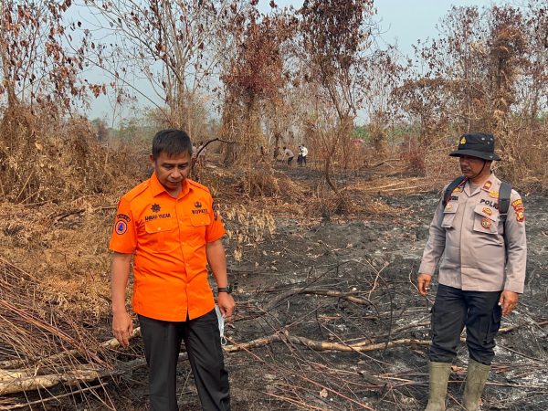 Tinjau Titik Api di Rimbo Panjang, Bupati Kampar Pastikan Api Padam dan Tidak Ada Lagi Asap